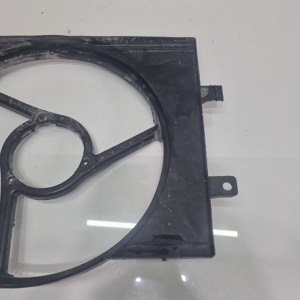 Suporte da Ventoinha Fiat Strada 2010–2016 3