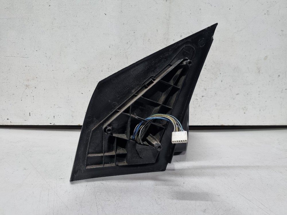 Retrovisor direito elétrico Fiat Palio 2013/2018 semi-novo 4