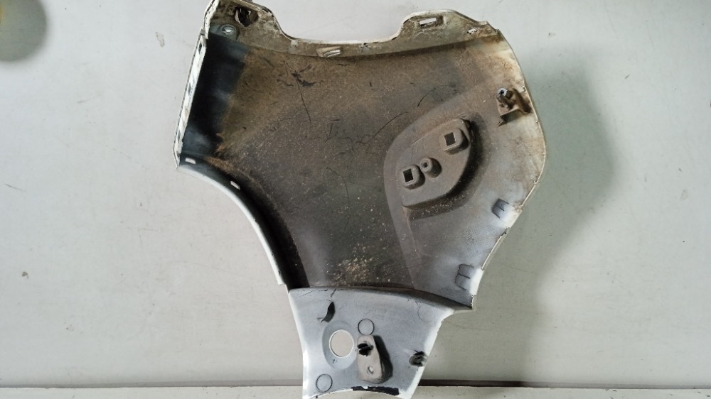 Ponteira Lado Esq Do Para-choque Tras. Kwid 2022/2025 Usado. 3