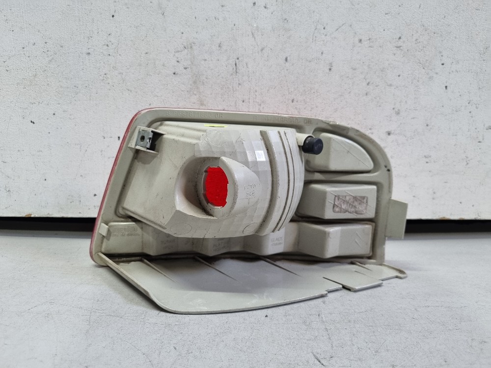 Luz de neblina Esquerda do P-C traseiro Aircross 2012/2015 3