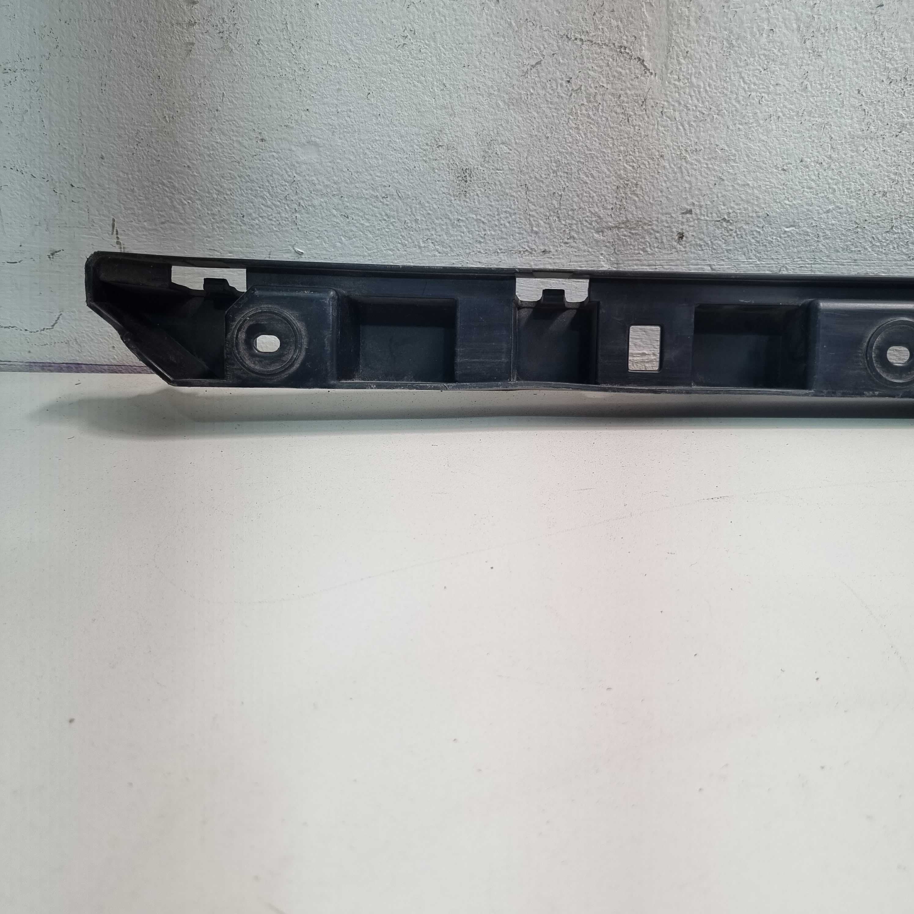 Guia Central Do Parachoque Traseiro Volkswagen Fox 2015/2020 7