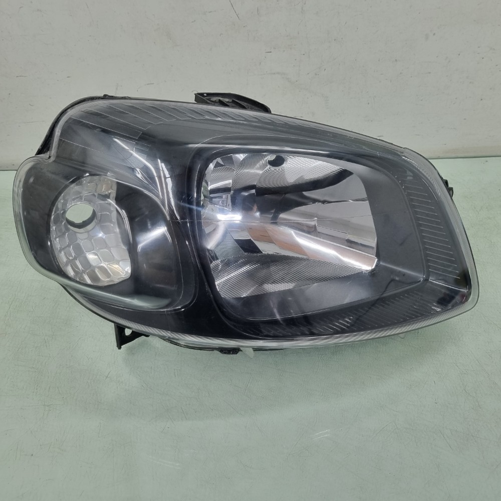 Farol Do Lado Direito Fiat Uno Vivace Modelos 2012/2014 Direito/passageiro 1