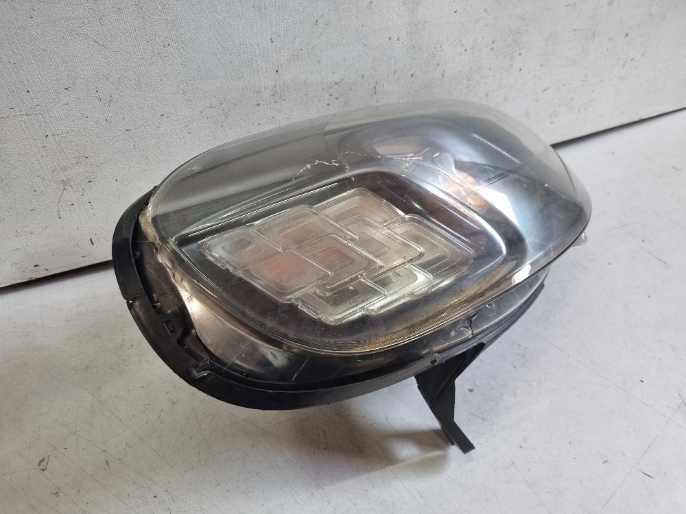 Farol Direito Máscara Negra Fiat Uno Drive 2016/ 2020 Recup. Direito/passageiro 2