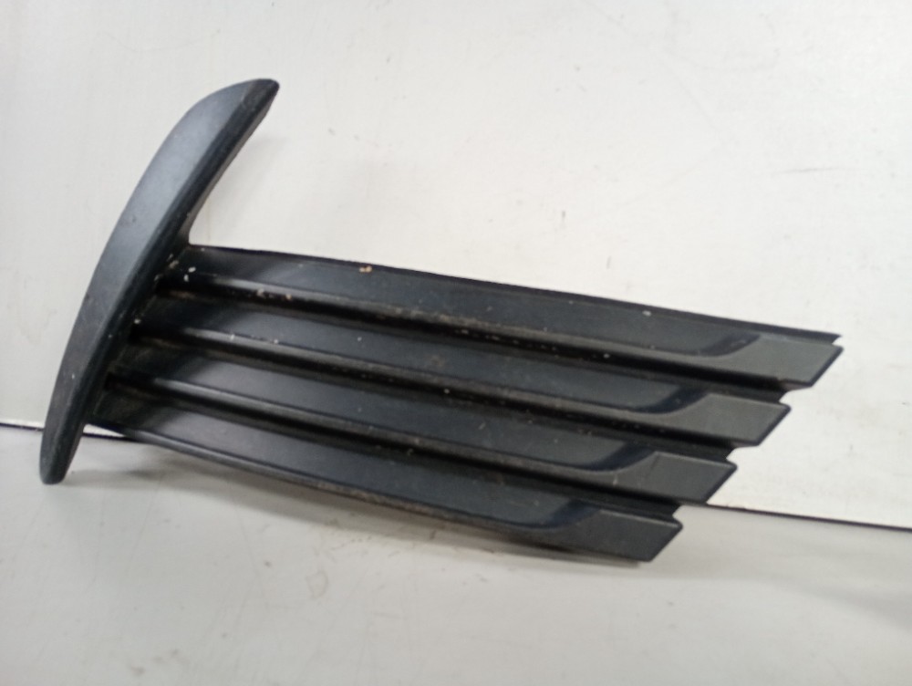 Moldura Do Cibié Direita Corolla 2015/2018 Original Usado. 2