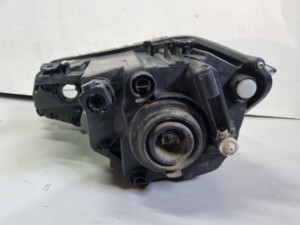 Farol Direito Do Volkswagen Polo Track 2023/2025 Recuperado. Direito/passageiro 5