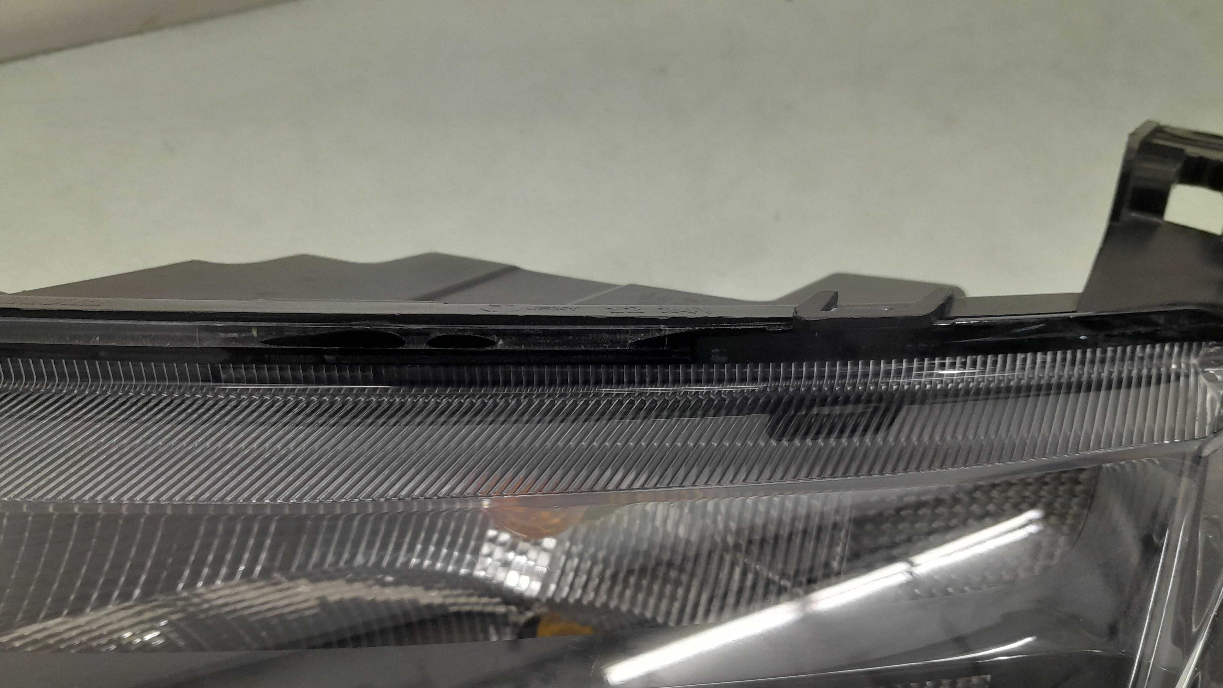 Farol Esquerdo Superior Renault Kwid 2022/25 Original Recup. 4