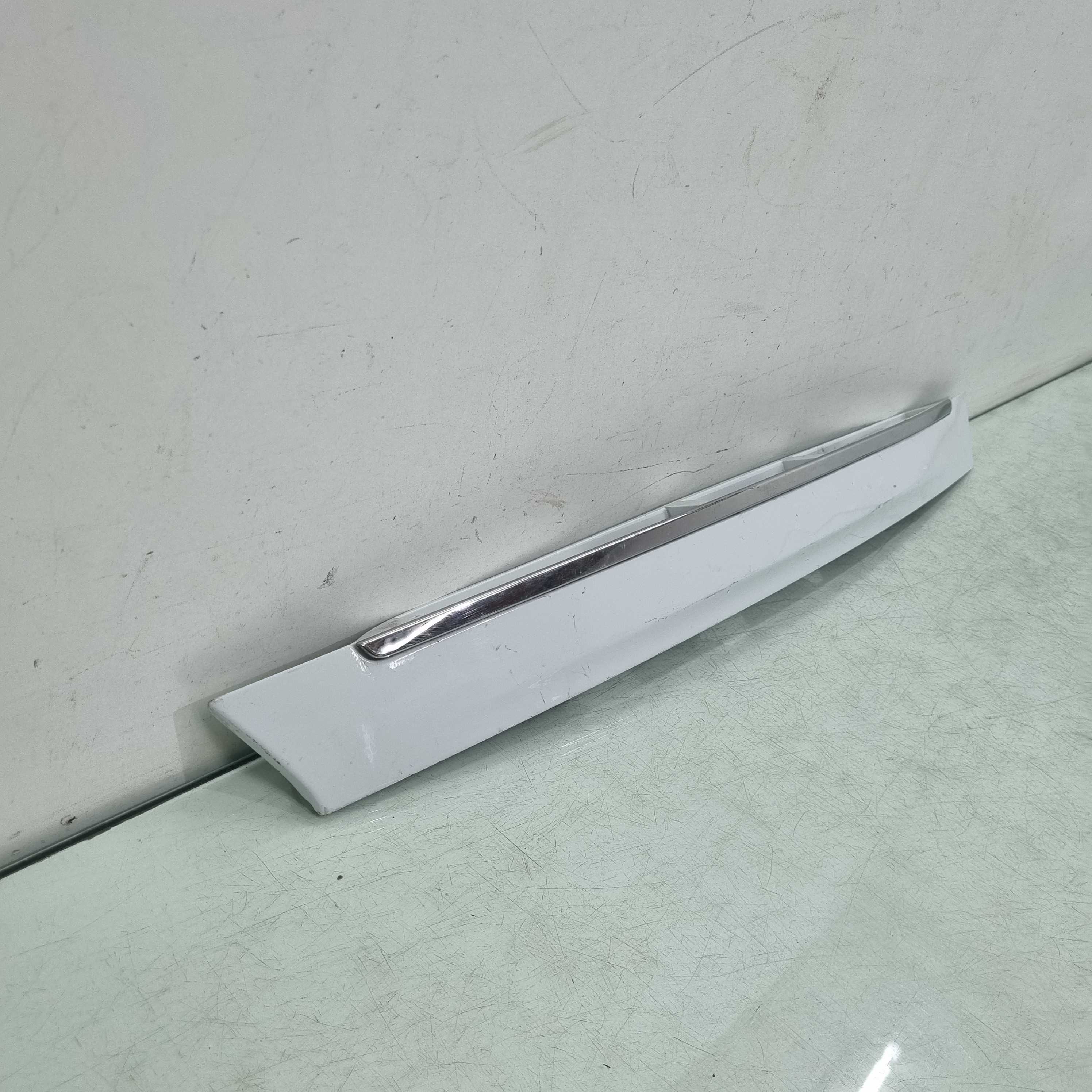 Moldura Tampa Traseira Fluence 2015/2019 Original Usada 2