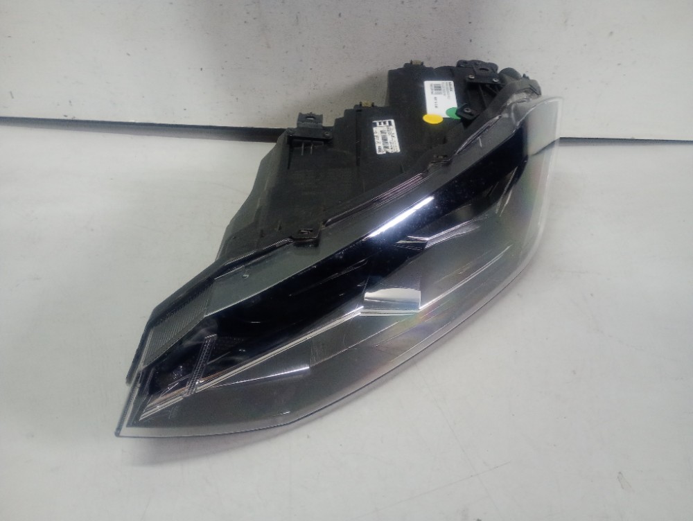 Farol Do Lado Esquerdo Volkswagen Polo Modelos 2017/2021 Esquerdo/motorista 2