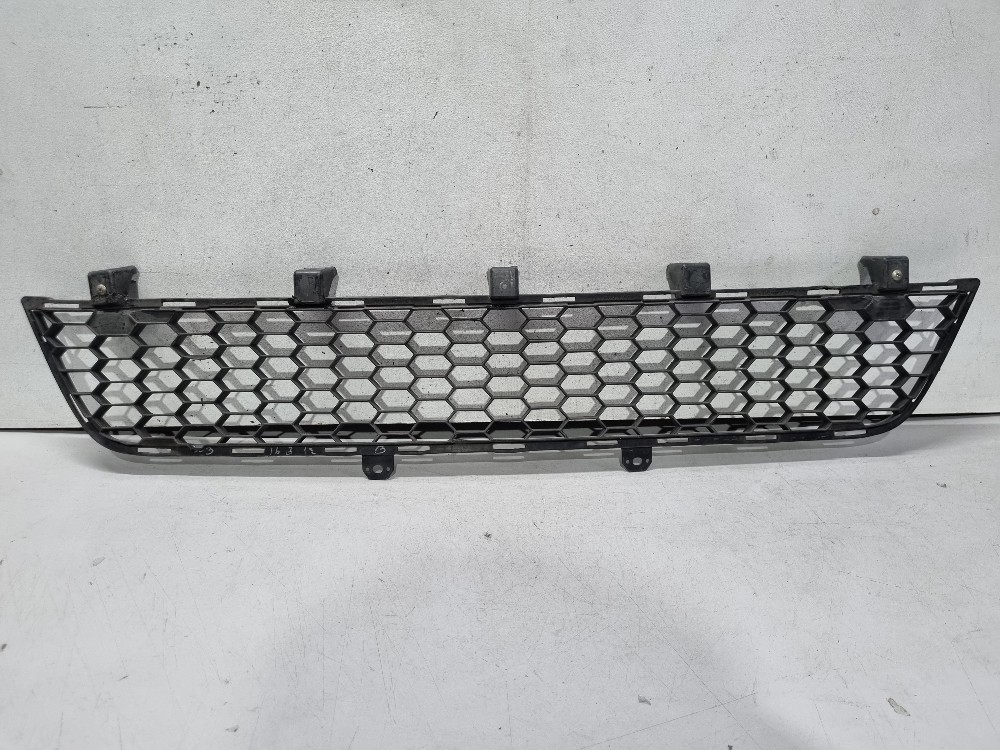 Grade Inf. P.choque Diant. L200 Triton 2012/2015 Semi-novo. 1