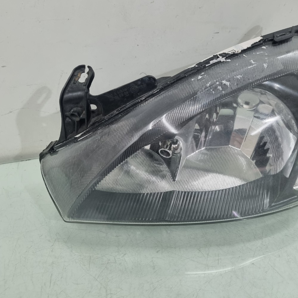 Farol Do Lado Esquerdo Chevrolet Corsa Modelos 2003/2012 Esquerdo/motorista 2