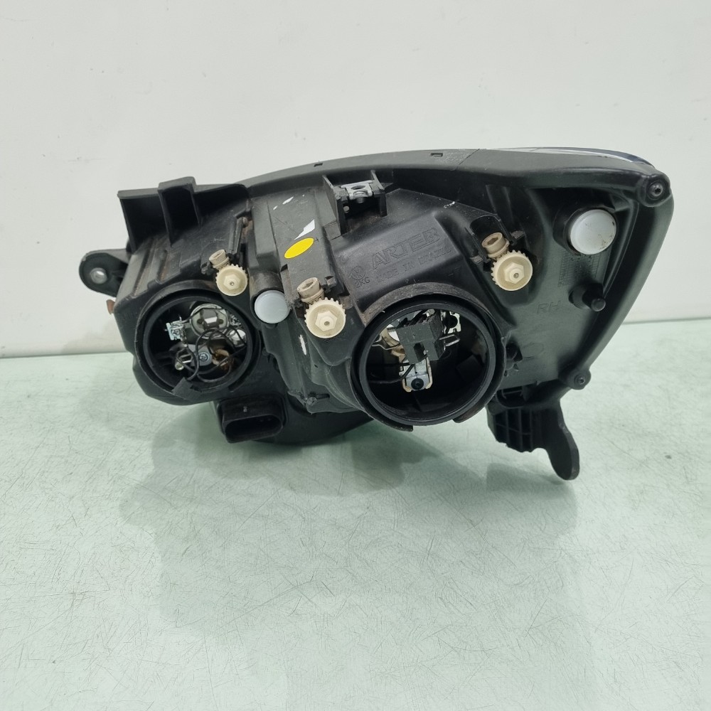 Farol Lado Direito Volkswagen Fox Friso Preto 2015 À 2020 Direito/passageiro 4