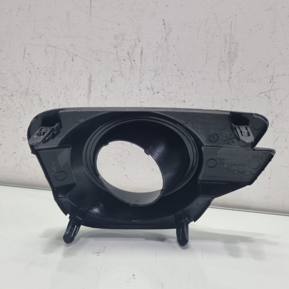 Moldura Do Farol De Milha Esquerdo Kwid 2017/2021 Original 3
