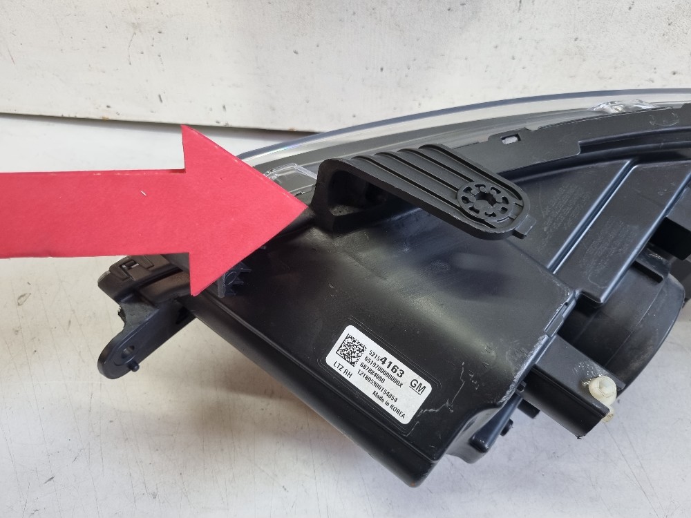 Farol Direito Com  Led Chevrolet Onix 2017 / 2019 Recuperado 11