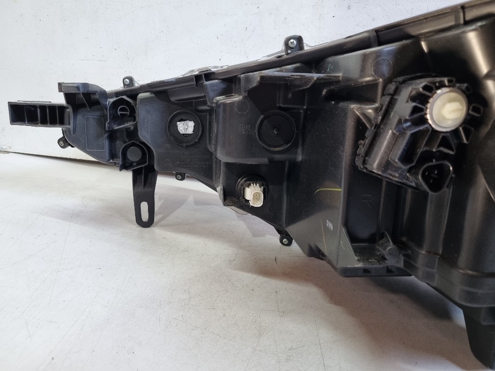 Farol Direito Do Toyota Corolla Cross 2023/2025 Recuperado. Direito/passageiro 5