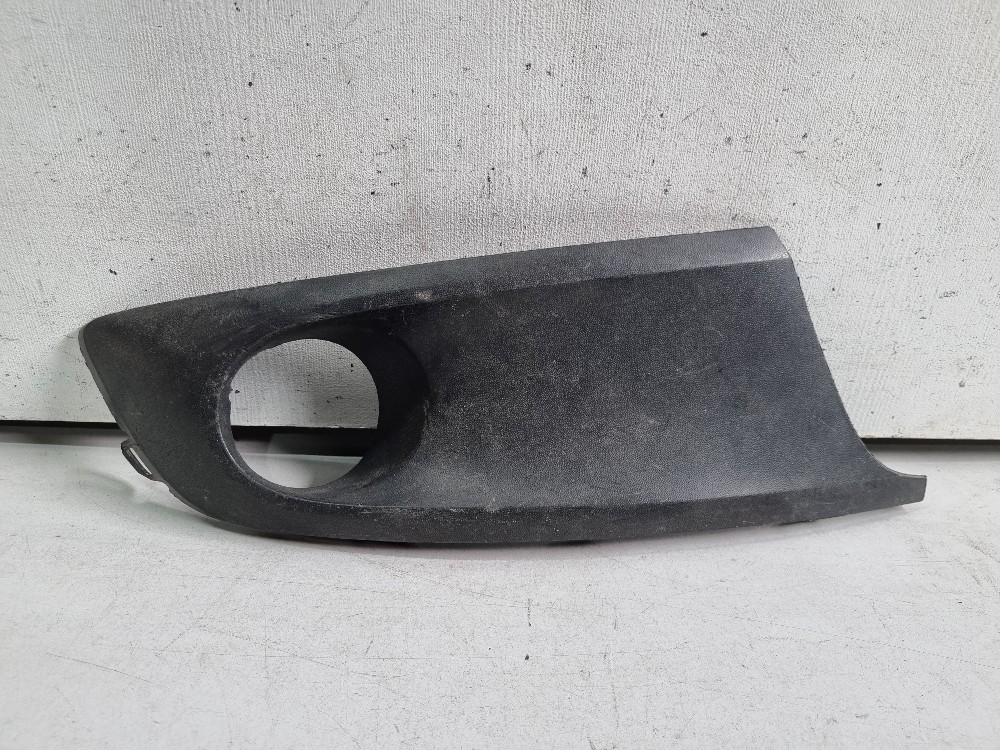 Moldura Direita Do Cibié Volkswagen Fox 2012/2014 Semi Nova 1