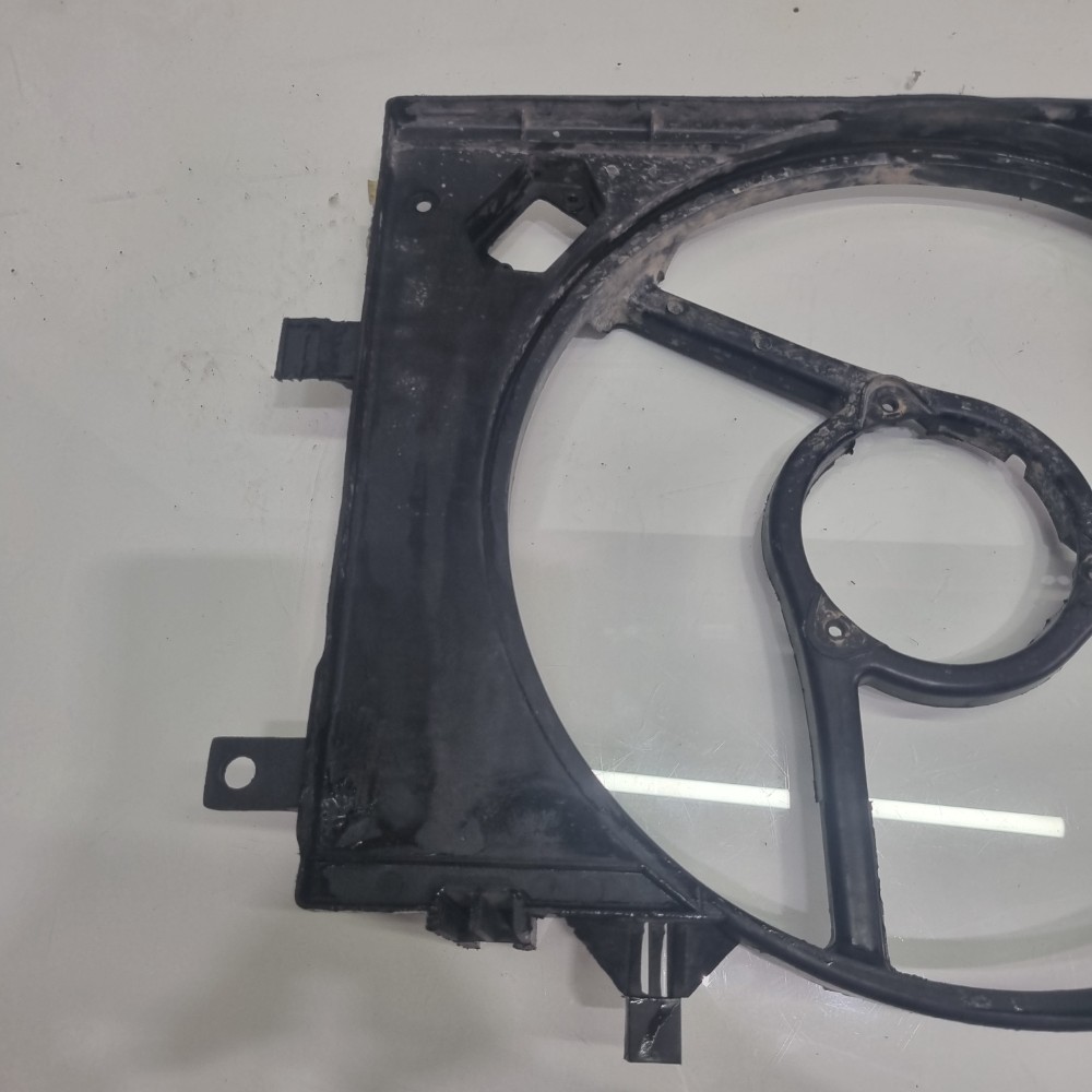 Suporte da Ventoinha Fiat Strada 2010–2016 5