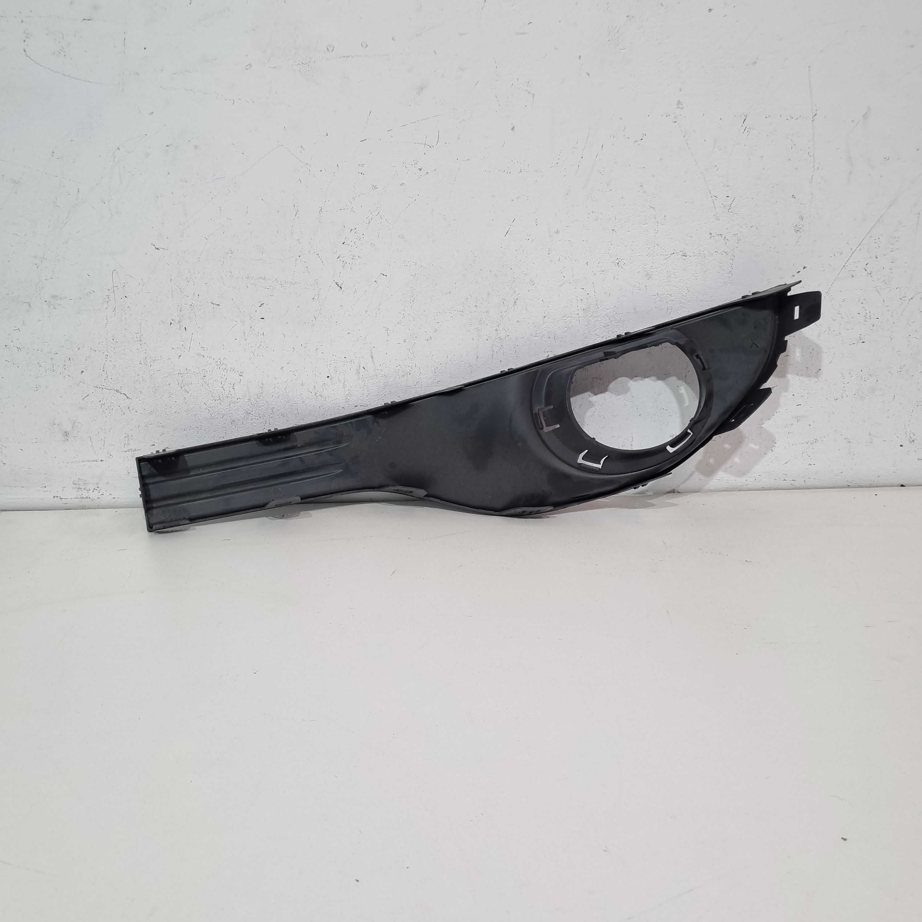 Moldura Do Farol De Milha Direito Chevrolet S-10 2017/2020 Direito 4