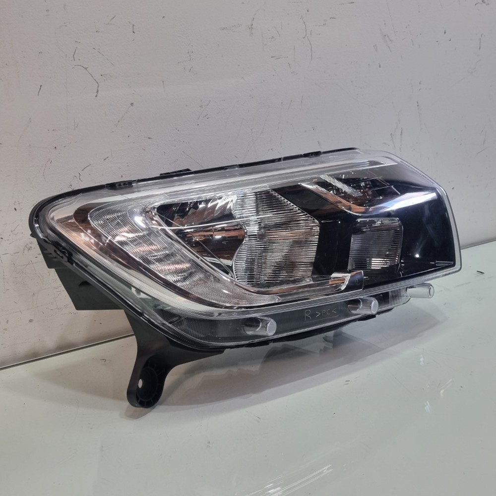 Farol C/led Do Lado Direito  Renault Sandero 2020/2024 Direito/passageiro 2