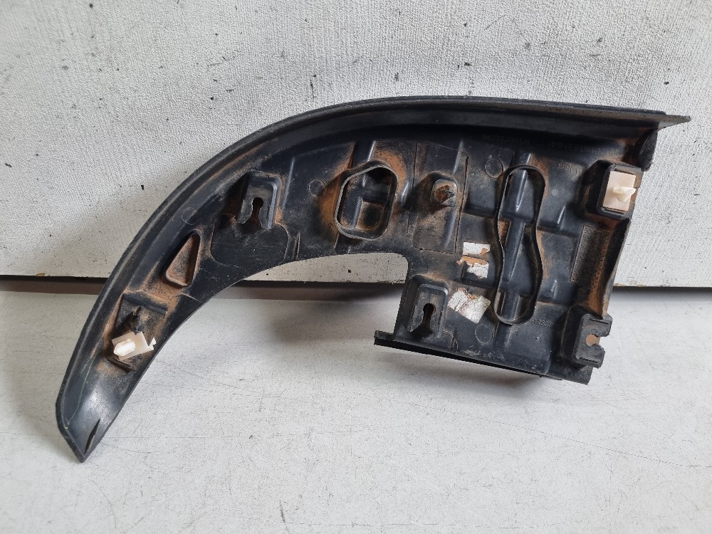 Acabamento Esquerdo Do P-choque Traseiro Hilux 2005/2015 Ori 3