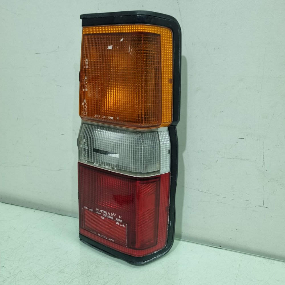 Lanterna Do Lado Direito Nissan Pathfinder Modelos 1987/1995 Direito/passageiro 2