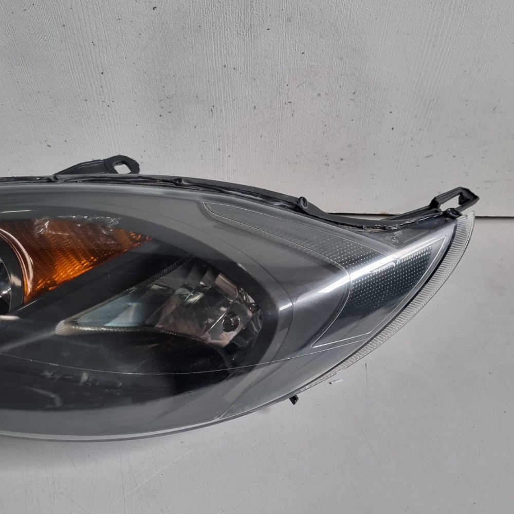 Farol Do Lado Esquerdo Ford Fiesta Modelos 2011/2014 Esquerdo/motorista 3