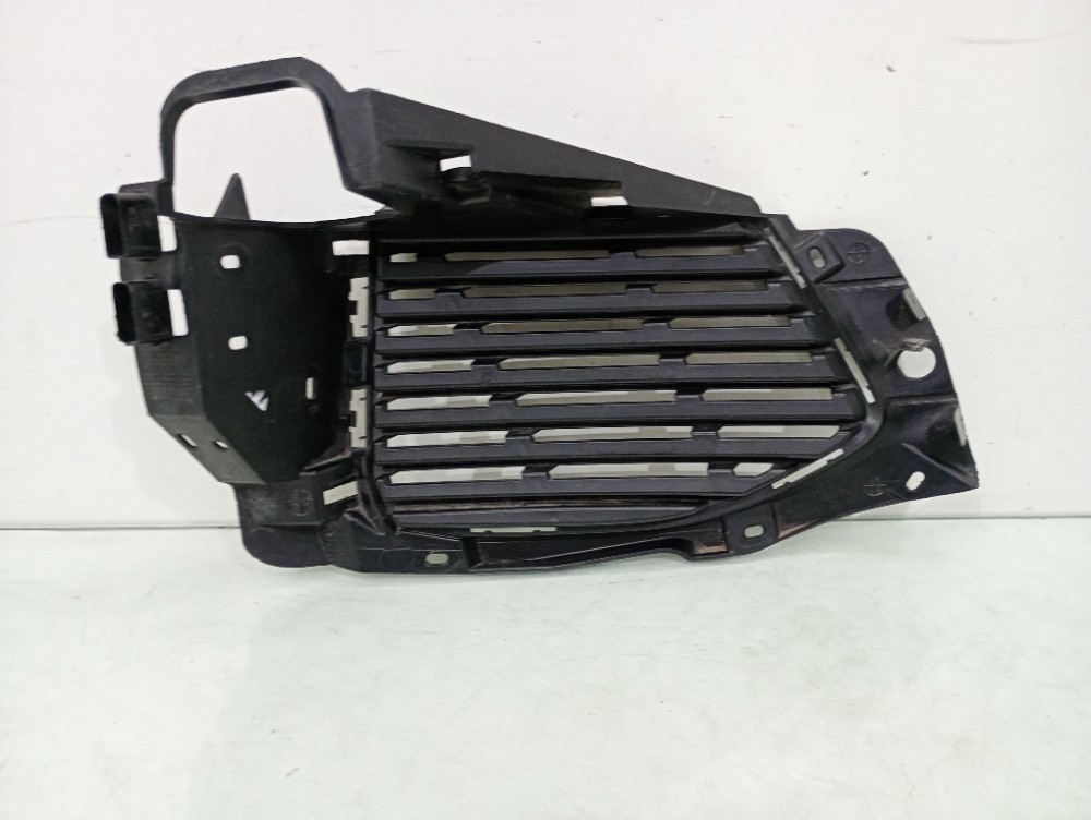 Gralha Do Farol De Milha Esquerda Peugeot 3008 2016 A 2019 3