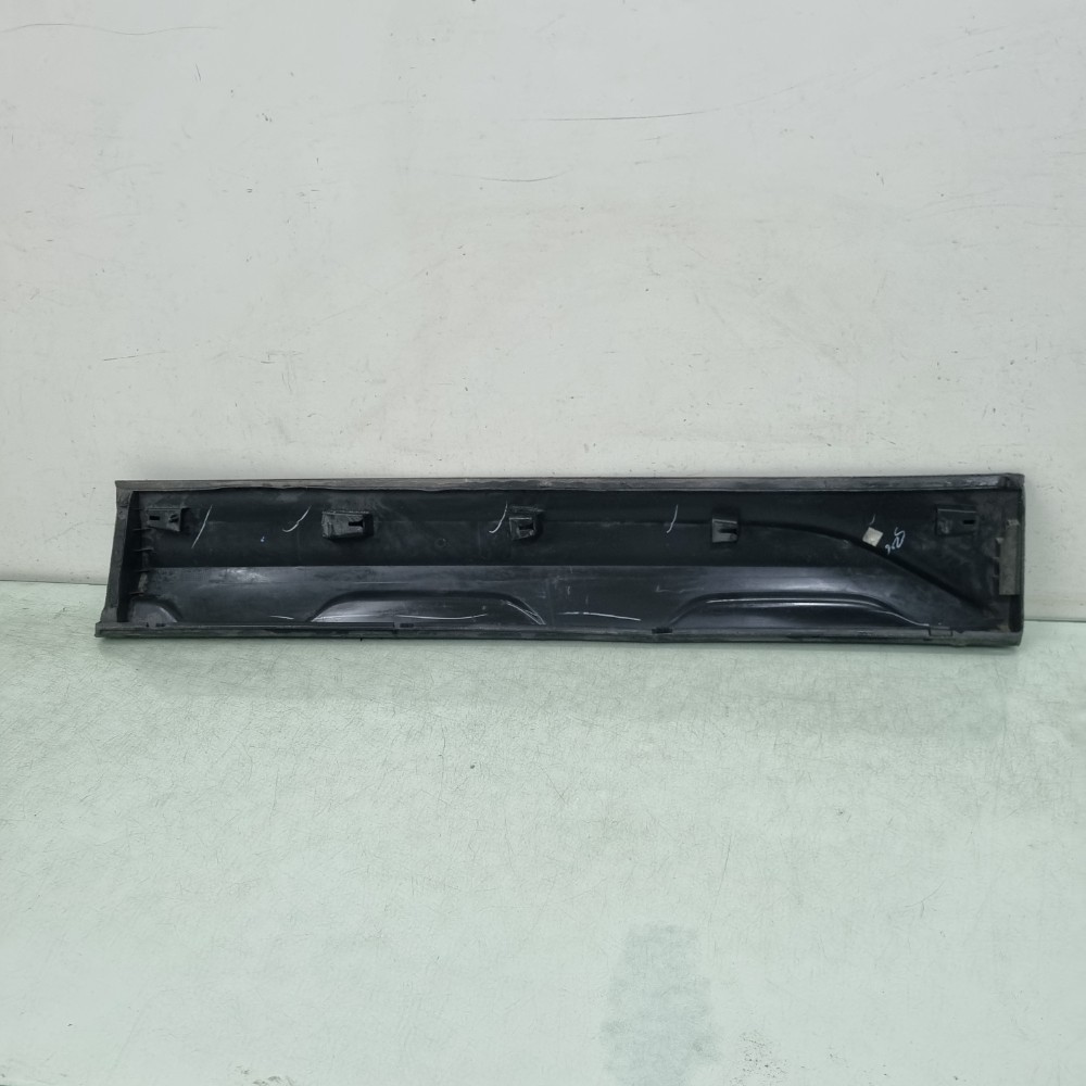Moldura Porta Dianteira Esquerda Volkswagen Taos 2021/2024 4