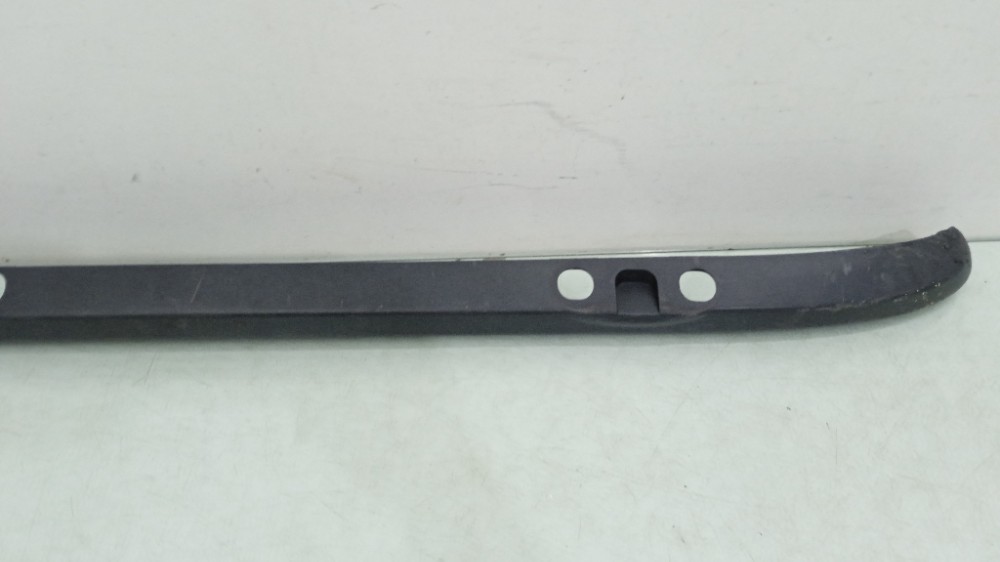 Friso Moldura Direito Da Caçamba Chevrolet Montana 2008/2012 5