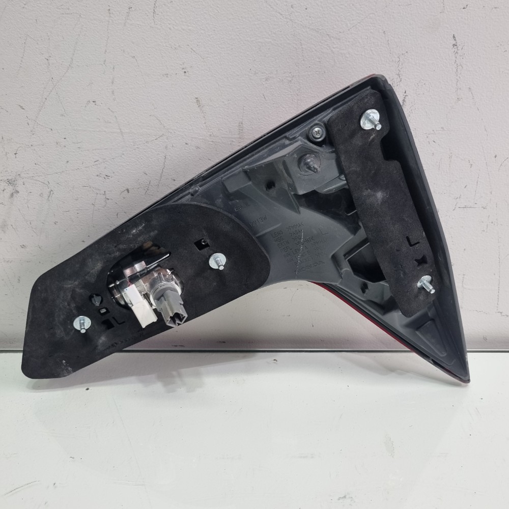 Lanterna Do Lado Esquerdo Da Tampa Honda Hr-v 2016/2019 Esquerdo/motorista 2