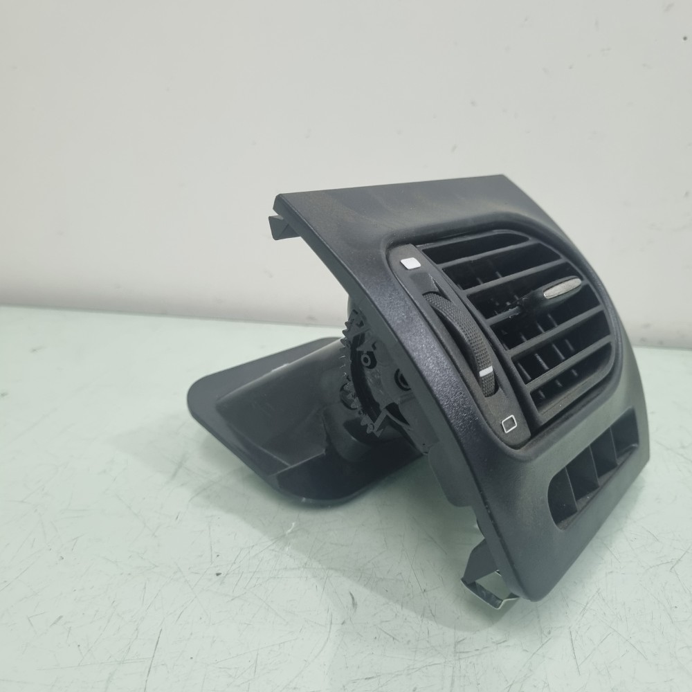Difusor De Ar Do Painel Fiat Strada Modelos 2012/2016 2