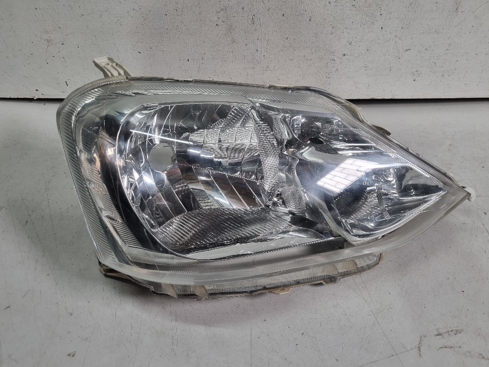 Farol Direito Toyota Etios 2013 / 2015 Recuperado Semi-novo. 1