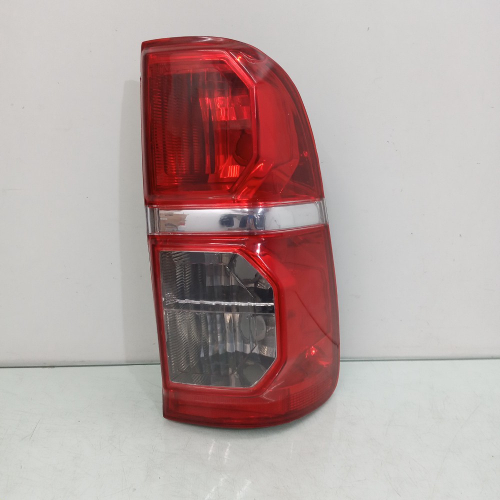 Lanterna Lado Direito Toyota Hilux 2012/2015 Recondicionado. Direito/passageiro 1
