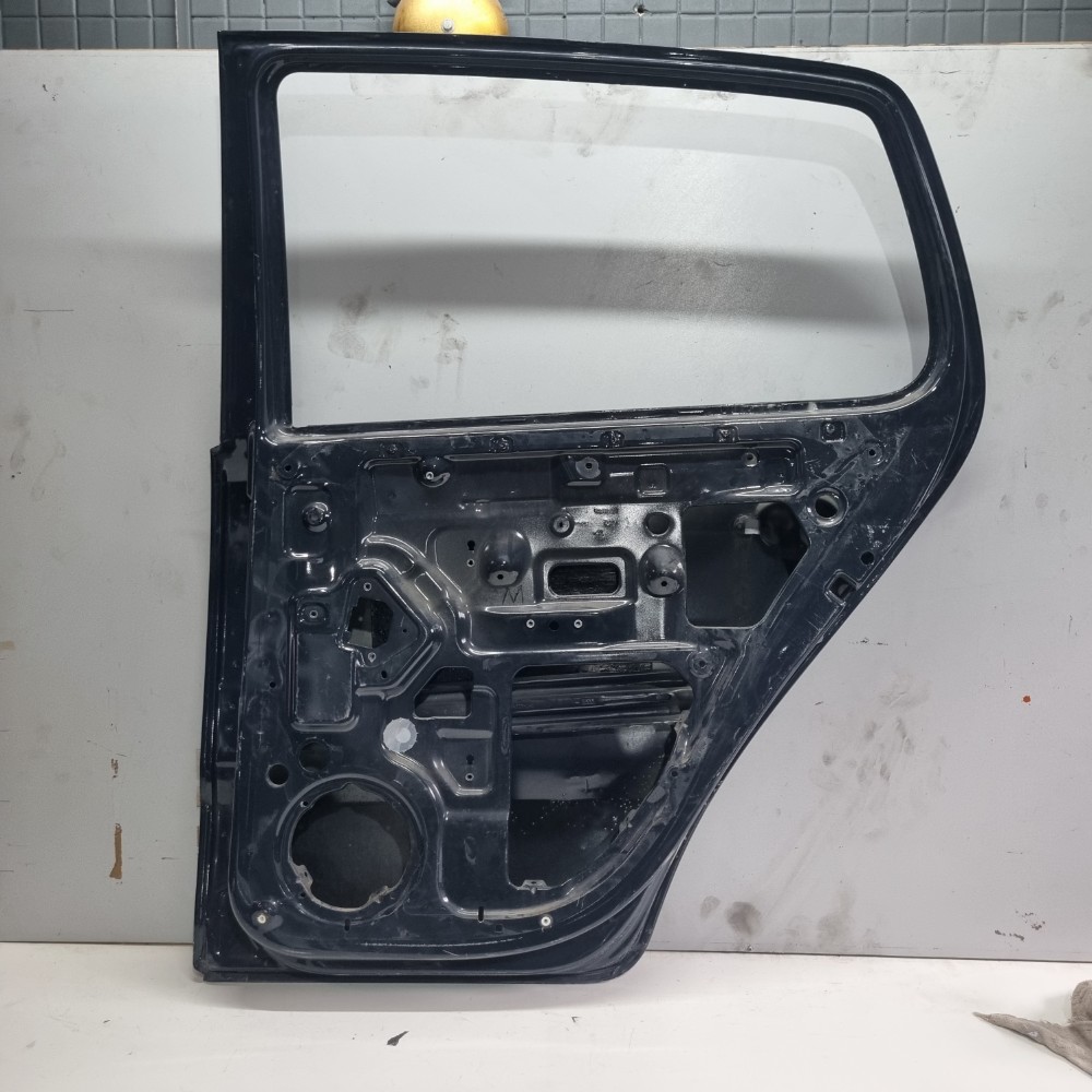 Porta Traseira Do Lado Direito Volkswagen Fox 2011/2014 Traseira 2