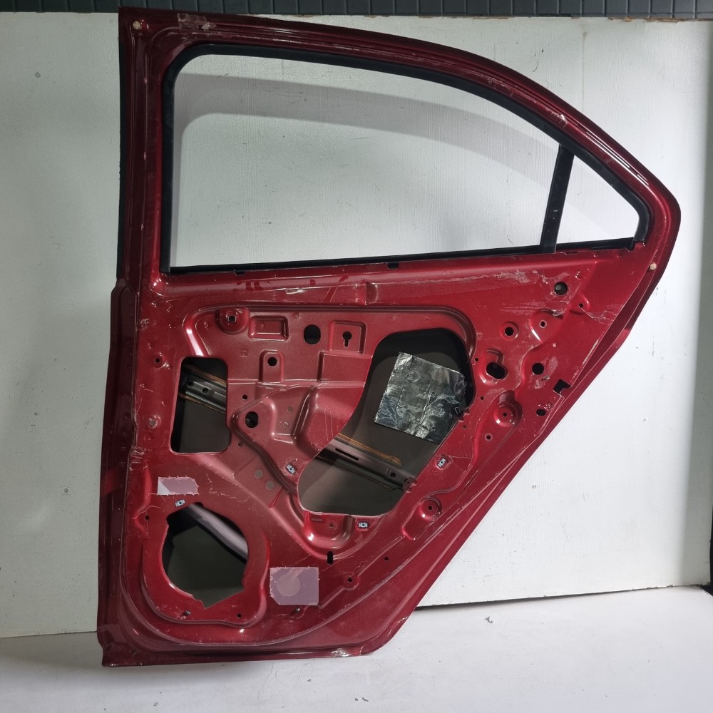 Porta Traseira Direita Chevrolet Prisma/onix 2013/2019 Traseira Direito 3
