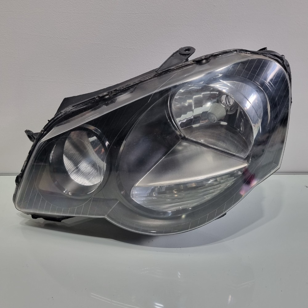 Farol Do Lado Esquerdo Volkswagen Polo Modelos 2010/2014 Esquerdo/motorista 1