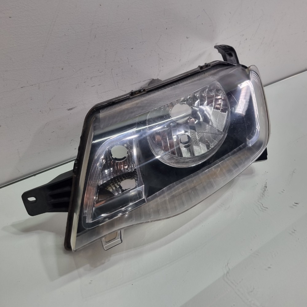 Farol Do Lado Esquerdo Renault Kwid Modelos 2016/2021 Esquerdo/motorista 2