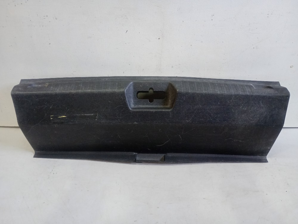 Acabamento Do Porta-malas Chevrolet Onix Sedan 2020/2024 Preto 2