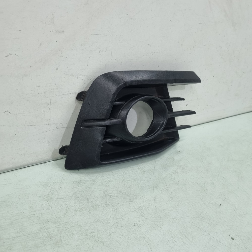 Moldura Cibie Do Lado Direita Vw Gol G7 Modelos 2006/2017 2