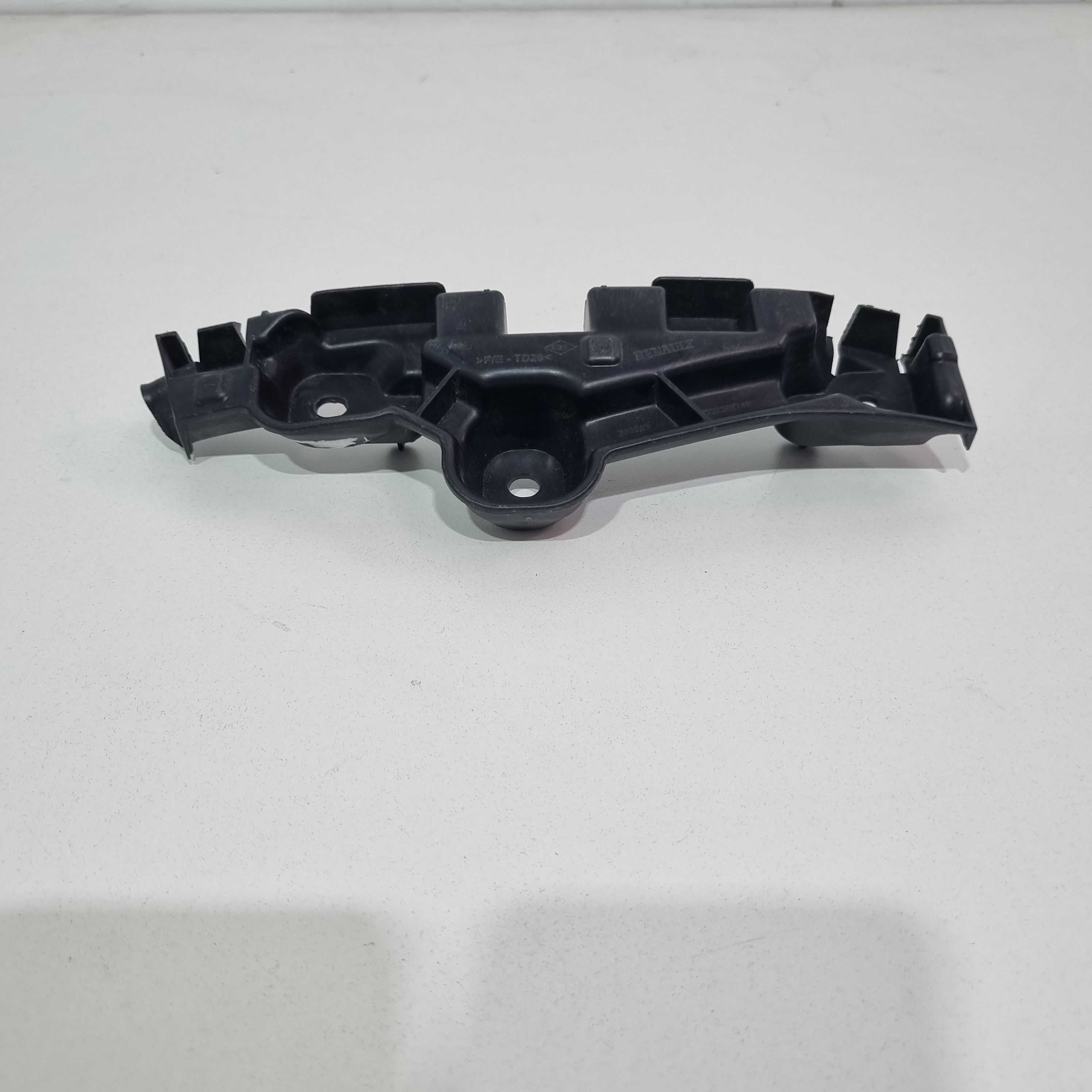 Guia Direita Parachoque Dianteiro Renault Sandero 2014/2016 1