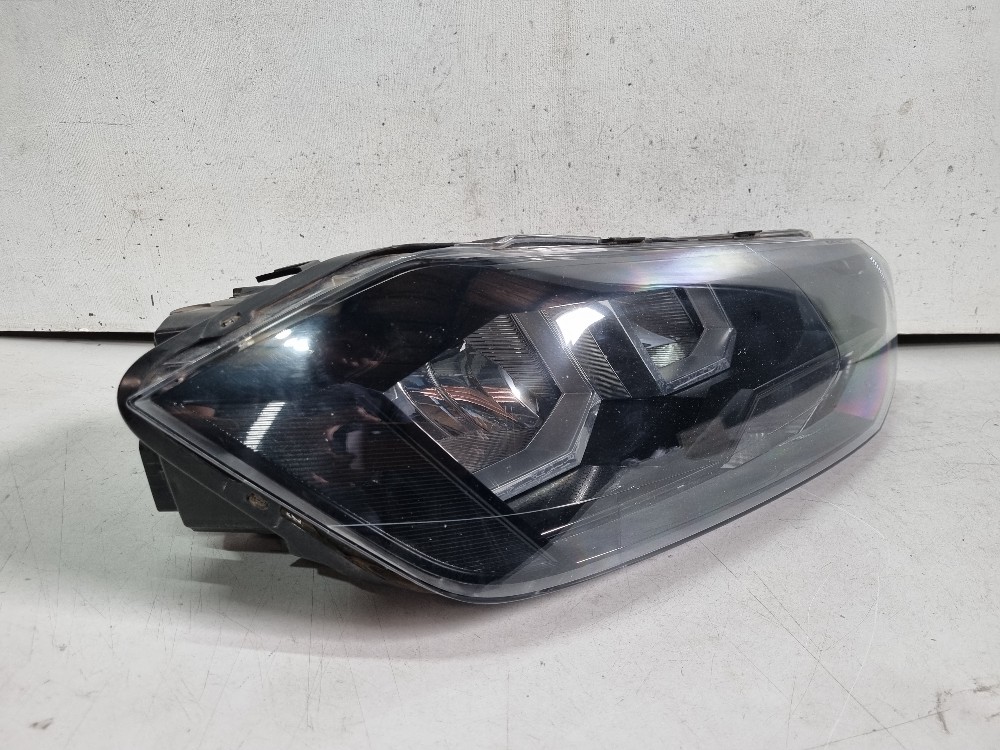 Farol Dianteiro Direito Volkswagen Polo 2017/21 Recuperado. 5