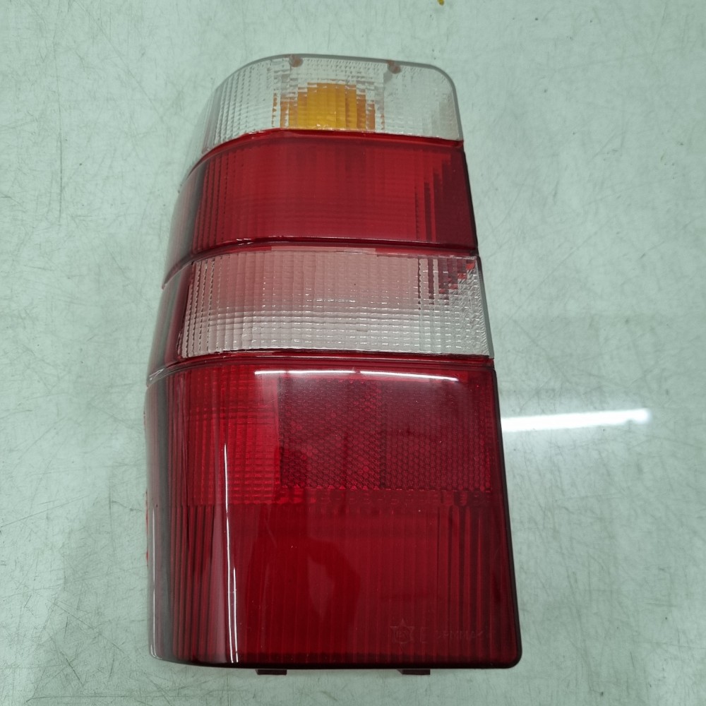 Lente Da Lanterna Traseira Esquerda  Fiat Fiorino 2004/2010 1