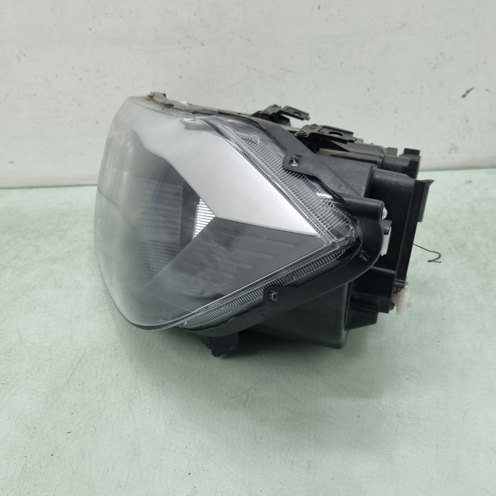 Farol Esquerdo Volkswagen Polo Track Modelos 2022/2024 Esquerdo/motorista 2
