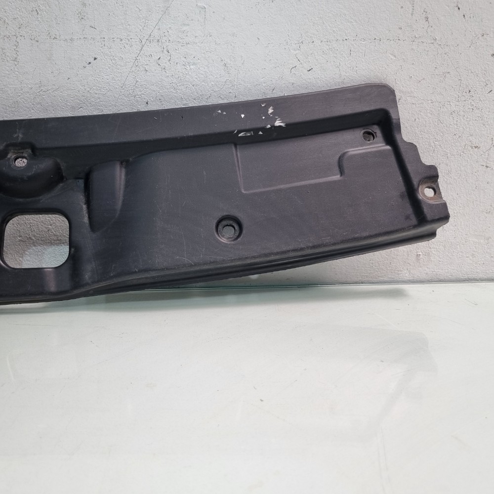 Moldura Da Tampa Traseira Fiat Toro Modelos 2018/2024 2