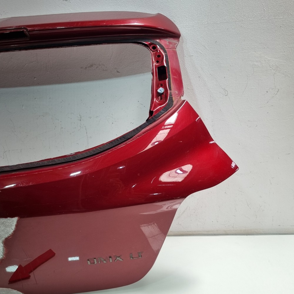 Tampa Traseira Chevrolet Onix Modelos 2013/2014/2015/2016 Vermelho 2
