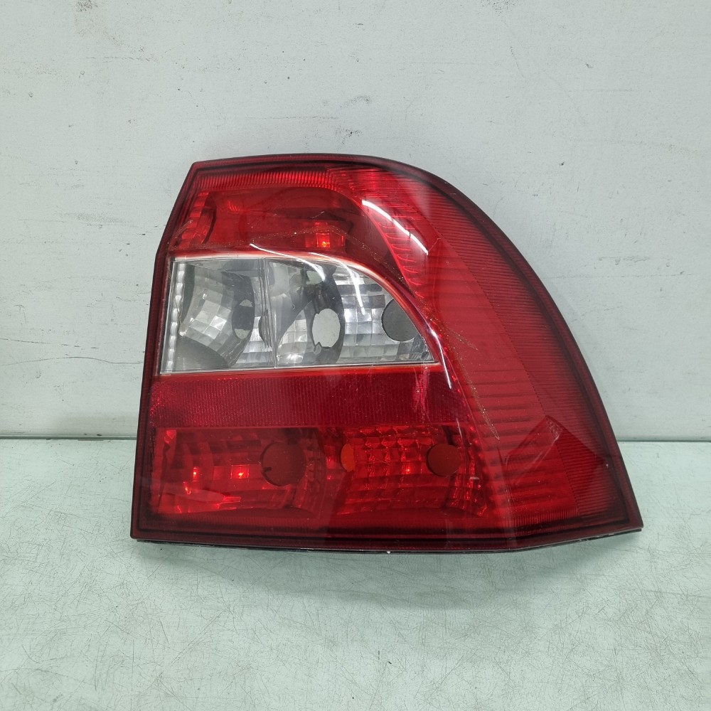 Lanterna Lado Direito  Chevrolet Vectra  2000/2005 Seminovo. 1