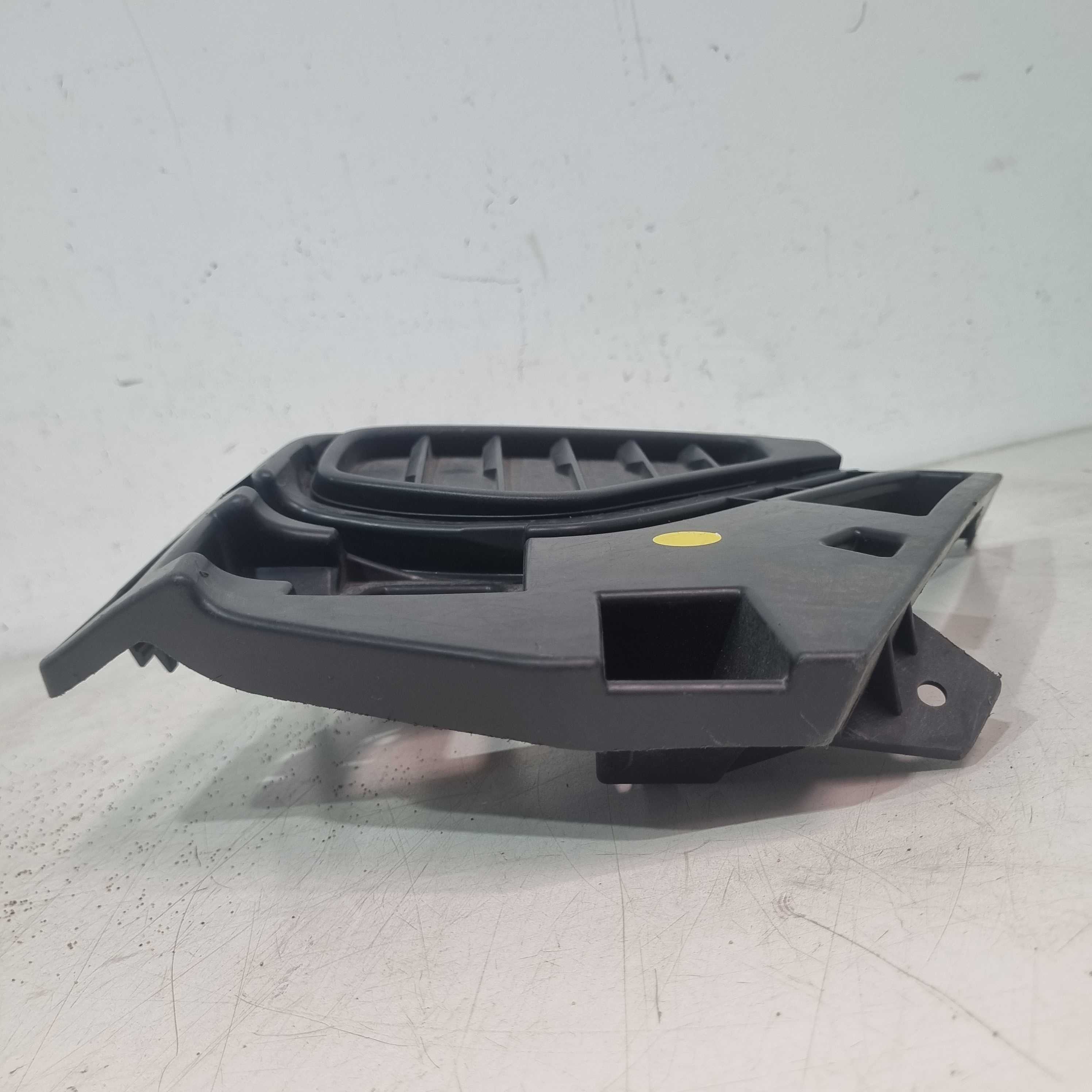 Moldura Farol De Milha Esquerdo Volkswagen Nivus 2020/2021 Preto Esquerdo 3