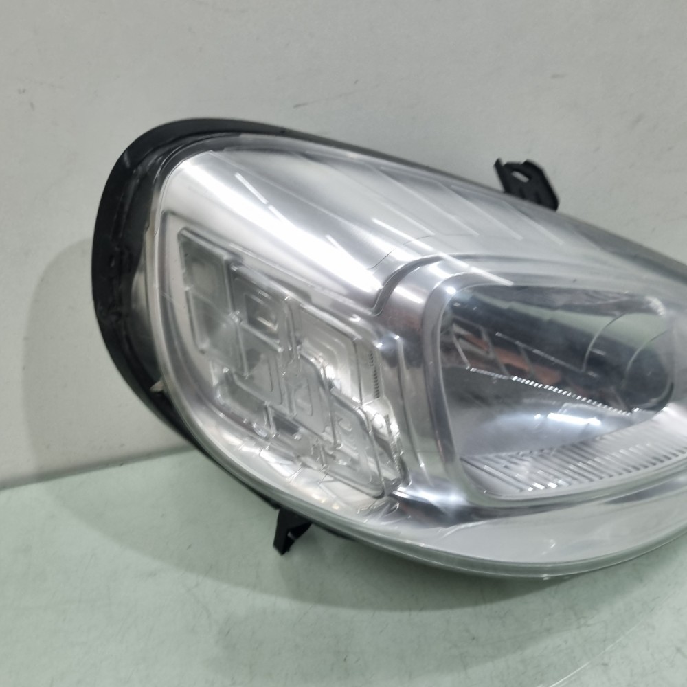 Farol Direito Fiat Uno 2016/2020 Recuperado Cromado Direito/passageiro 3