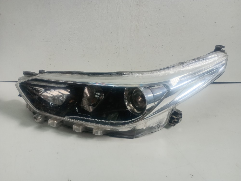 Farol Esquerdo Toyota Yaris Ano 2022/2024 Recondicionado. Esquerdo/motorista 1