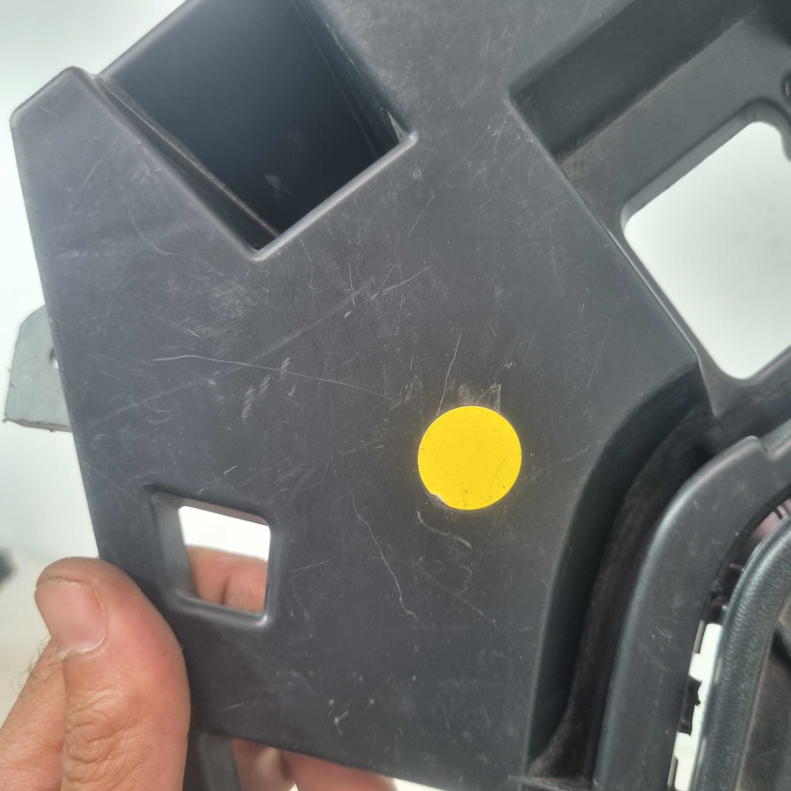 Moldura Farol De Milha Esquerdo Volkswagen Nivus 2020/2021 Preto Esquerdo 6