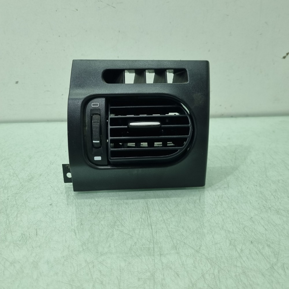 Difuaor De Ar Direito Fiat Strada 2013/2019 Semi-novo